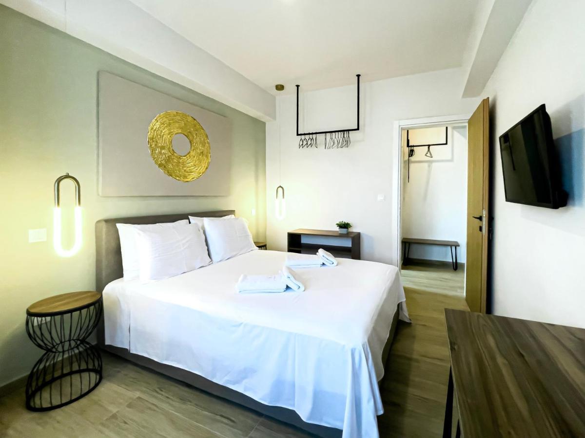 Athonite All Seasons Luxury Suites Ієрісос Екстер'єр фото